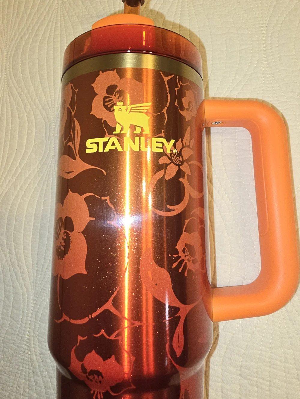 NWT Limited Edition Stanley X Karol G The Flowstate H20 Quencher 40 Oz - Picture 10 of 10